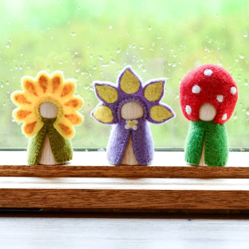 Floral Peg Doll Set - Sunflower, Iris, Toadstool