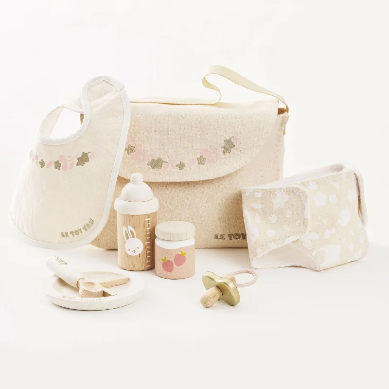 Le Toy Van Doll Nursing Feeding Set