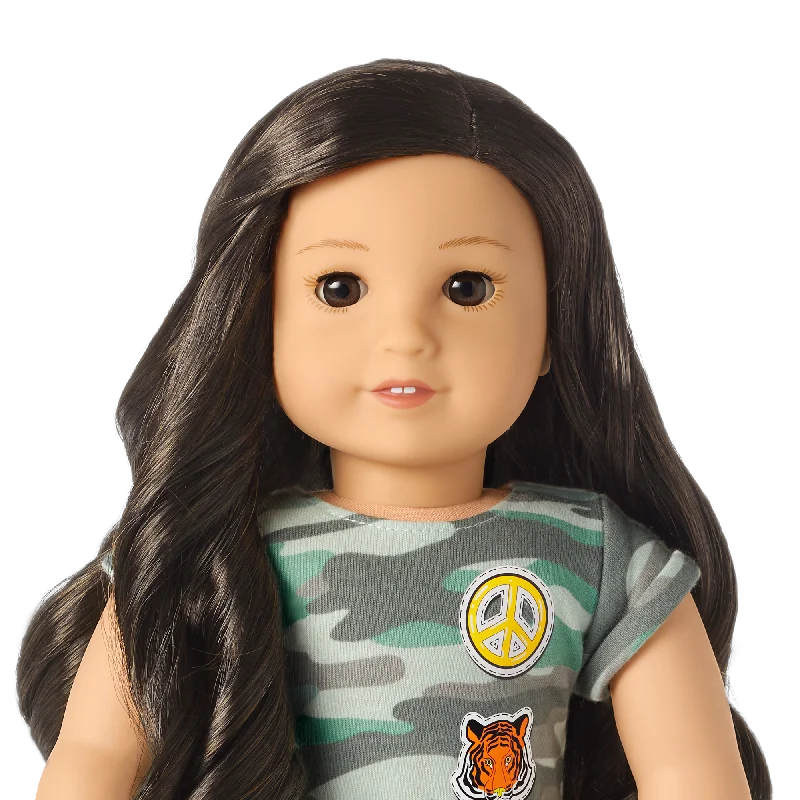 Truly Me™ 18-inch Doll #111 with wavy black-brown hair